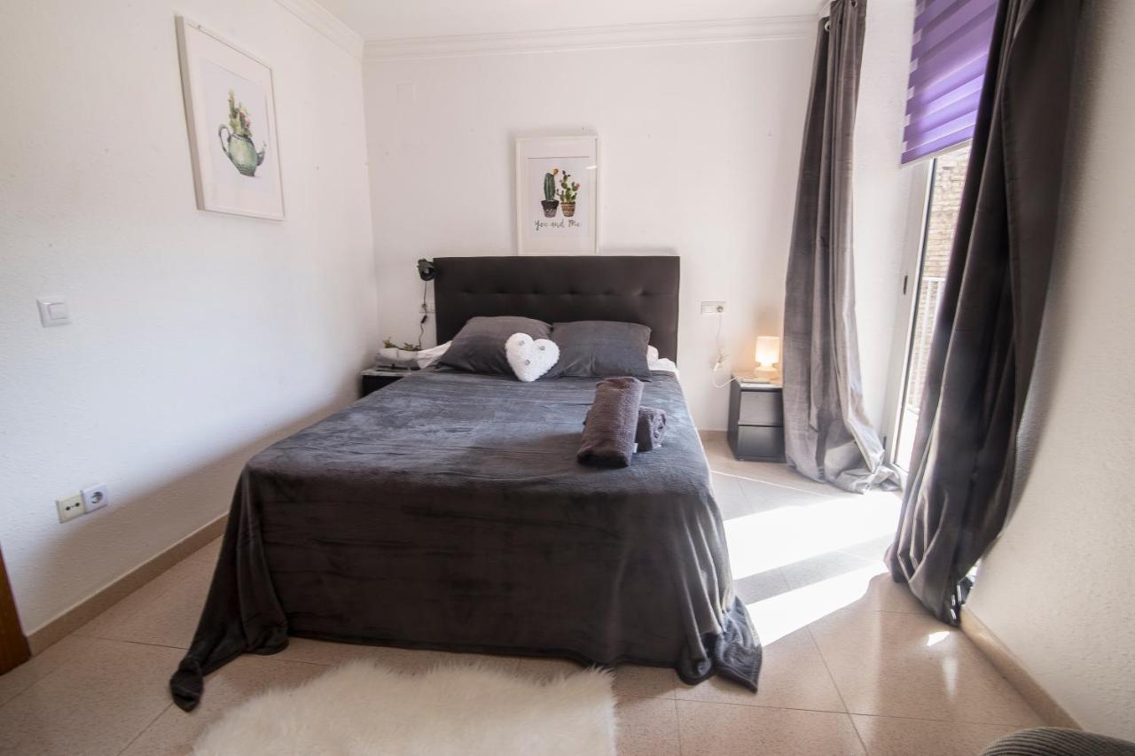 Tranquilo Y Acogedor En El Centro De La Ciudad Apartment Valencia Bagian luar foto