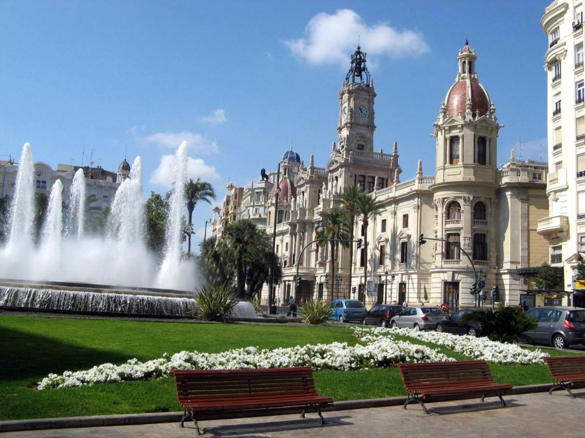 Tranquilo Y Acogedor En El Centro De La Ciudad Apartment Valencia Bagian luar foto