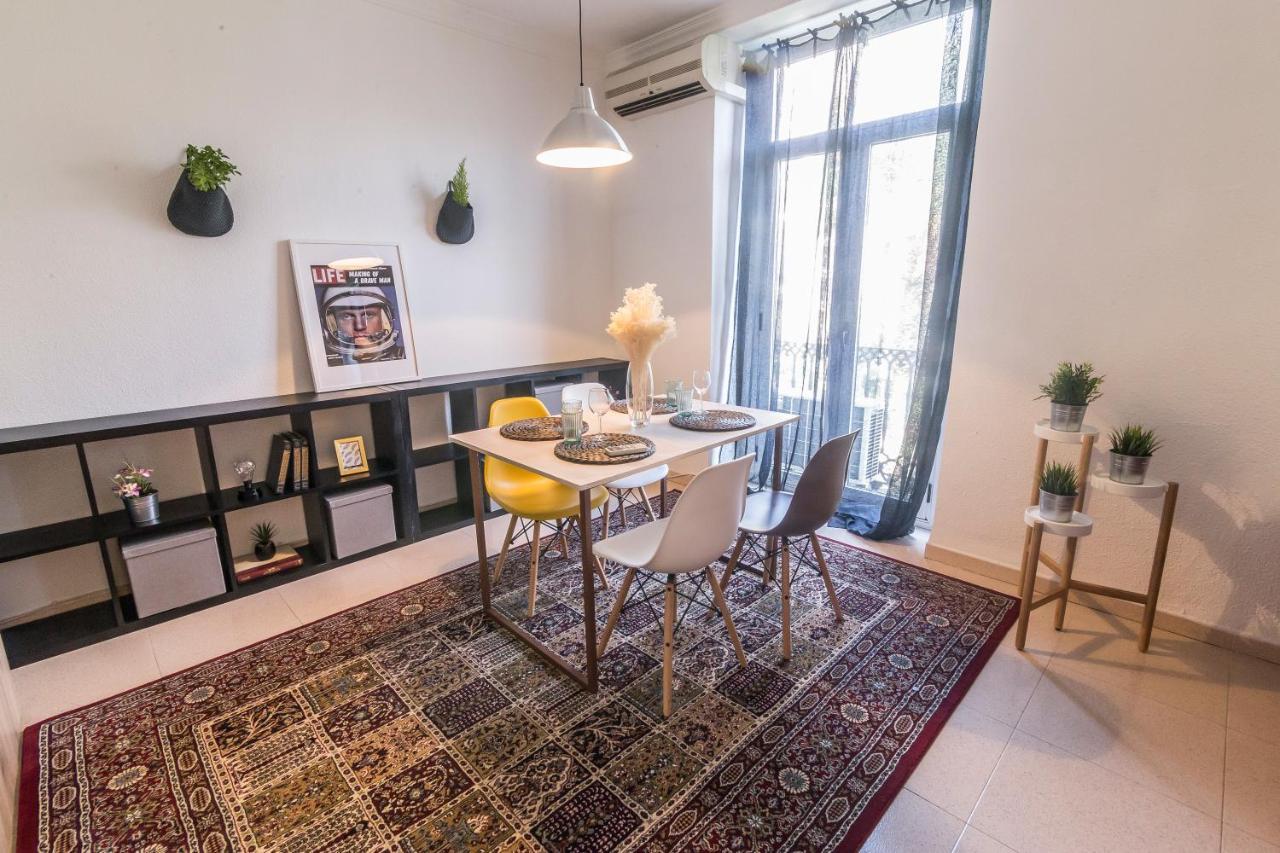 Tranquilo Y Acogedor En El Centro De La Ciudad Apartment Valencia Bagian luar foto