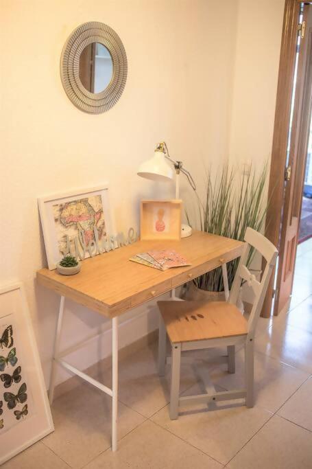 Tranquilo Y Acogedor En El Centro De La Ciudad Apartment Valencia Bagian luar foto