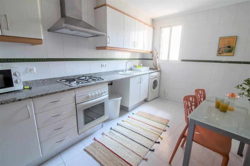 Tranquilo Y Acogedor En El Centro De La Ciudad Apartment Valencia Bagian luar foto