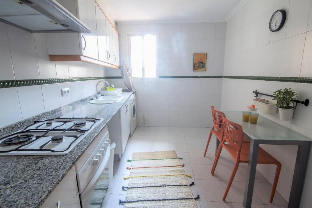 Tranquilo Y Acogedor En El Centro De La Ciudad Apartment Valencia Bagian luar foto